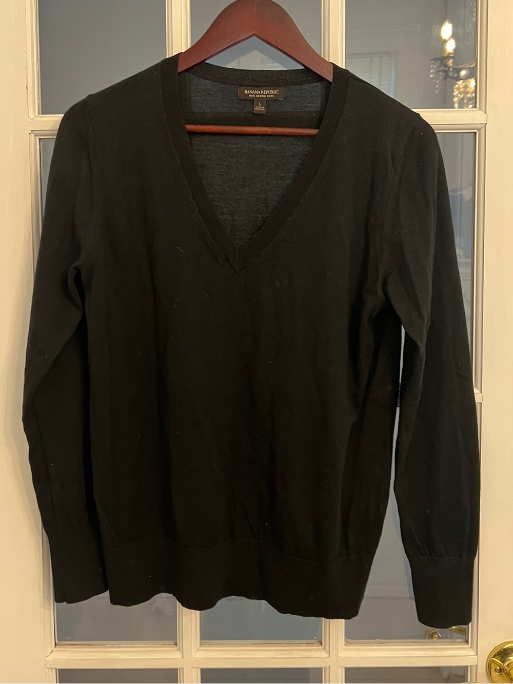 BANANA REPUBLIC Women’s 100% Merino Wool Black V-Neck Pullover Sweater L